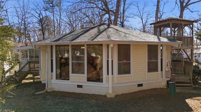 235 Rock Harbor Drive, Lexington, NC 27292