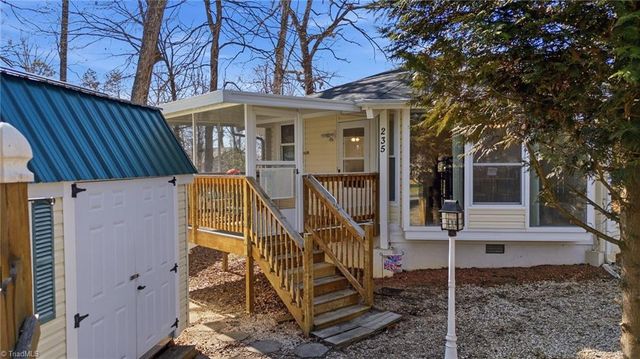 235 Rock Harbor Drive, Lexington, NC 27292