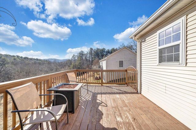 3416 Mount Pleasant BLVD, Roanoke, VA 24014