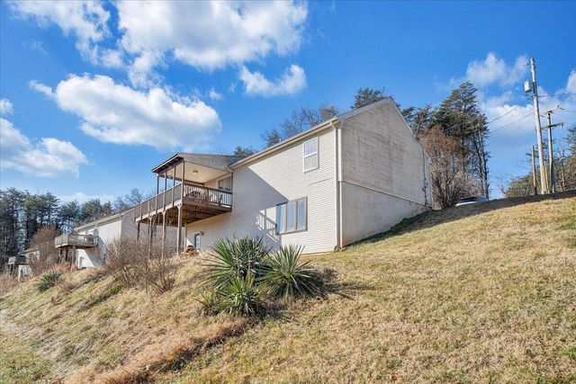 3416 Mount Pleasant BLVD, Roanoke, VA 24014