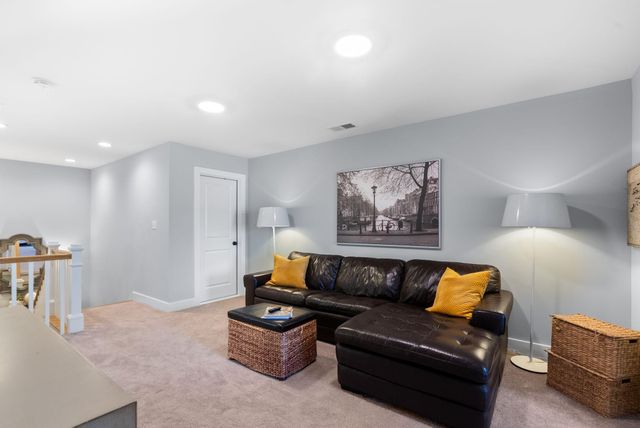 1912 Covington Drive, Lexington, KY 40509