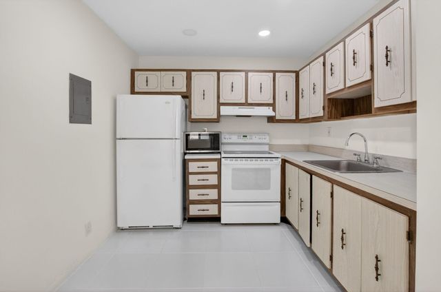 265 Burgundy F, Delray Beach, FL 33484