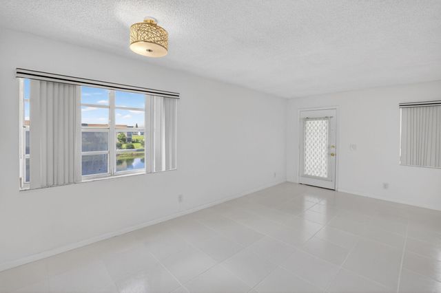 265 Burgundy F, Delray Beach, FL 33484
