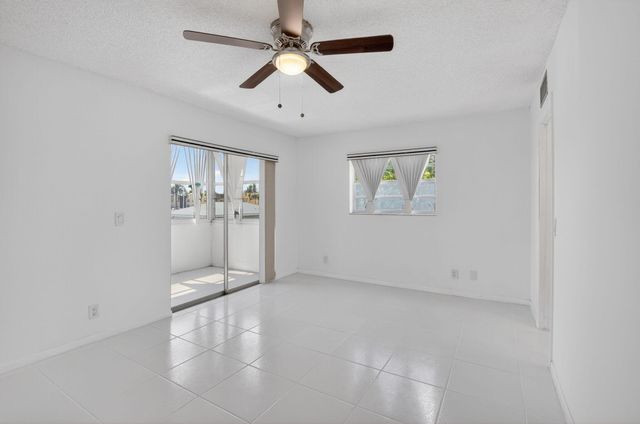 265 Burgundy F, Delray Beach, FL 33484