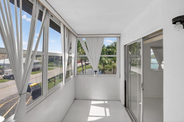 265 Burgundy F, Delray Beach, FL 33484