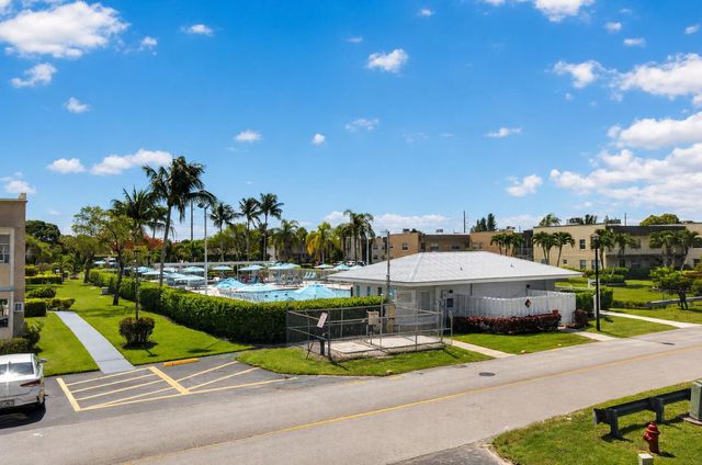 265 Burgundy F, Delray Beach, FL 33484