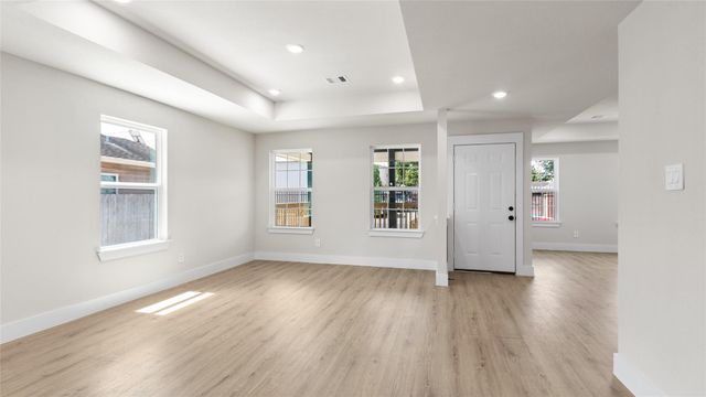 6619 Canal Street, Houston, TX 77011