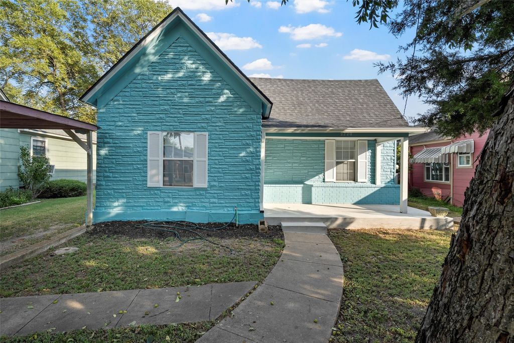 2220 Burnett Avenue, Waco, TX 76706