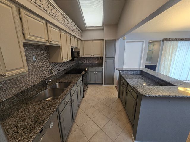2117 Brook Mount Court, Carrollton, TX 75006