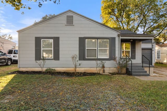 3800 Desert Ridge Drive, Fort Worth, TX 76116