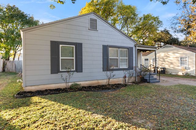 3800 Desert Ridge Drive, Fort Worth, TX 76116