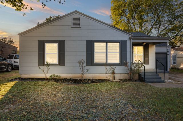 3800 Desert Ridge Drive, Fort Worth, TX 76116