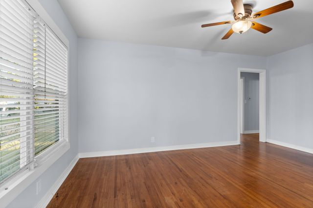 3800 Desert Ridge Drive, Fort Worth, TX 76116