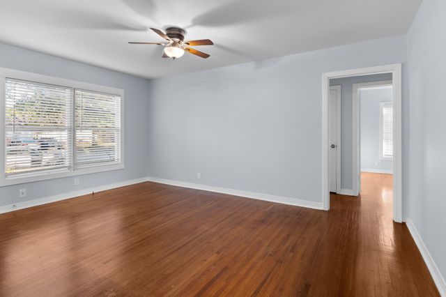 3800 Desert Ridge Drive, Fort Worth, TX 76116