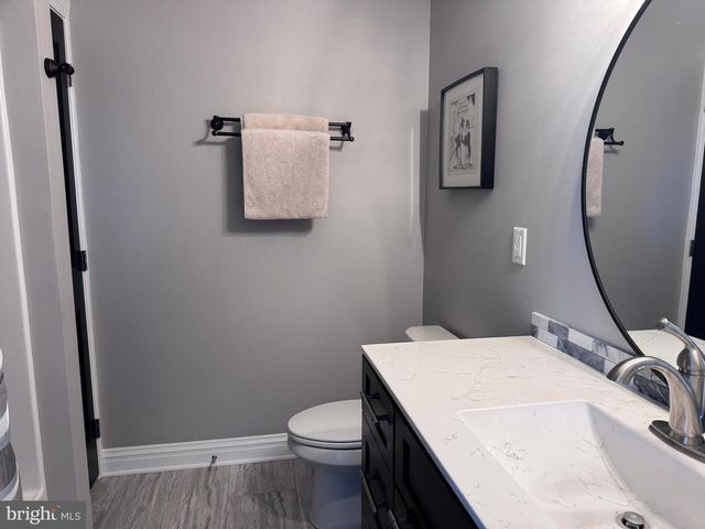 7513 WEST RD, York, PA 17403