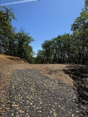 6060 Old Stage Road, Central Point, OR 97502