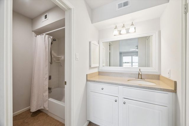 15575 Marina Drive 336B, Conroe, TX 77356
