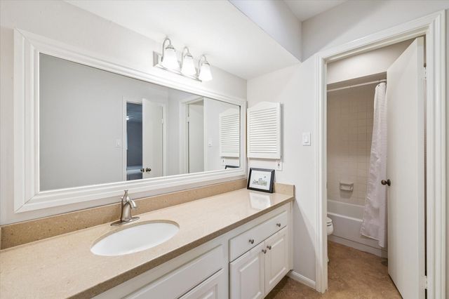 15575 Marina Drive 336B, Conroe, TX 77356