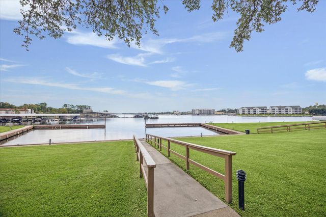15575 Marina Drive 336B, Conroe, TX 77356