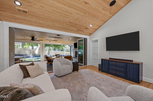 1538 Dellwood Drive, Raleigh, NC 27607