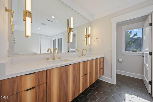 1538 Dellwood Drive, Raleigh, NC 27607