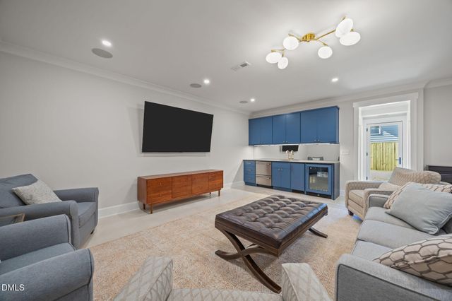 1538 Dellwood Drive, Raleigh, NC 27607