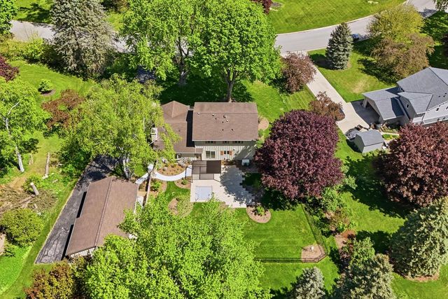 8845 Meadow LANE, Franklin, WI 53132