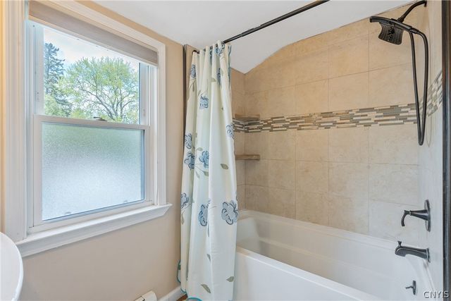226 Richfield Boulevard, Salina, NY 13211