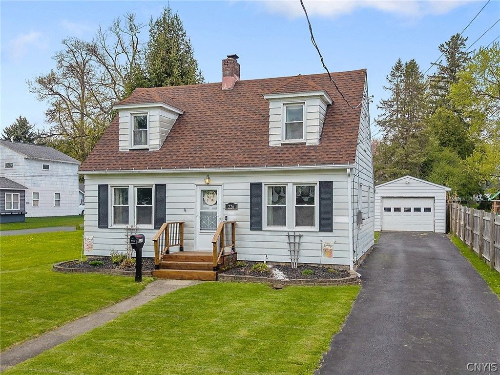 226 Richfield Boulevard, Salina, NY 13211