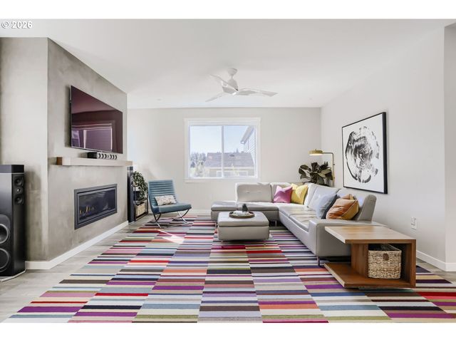 9957 Sw 173RD Ave, Beaverton, OR 97007