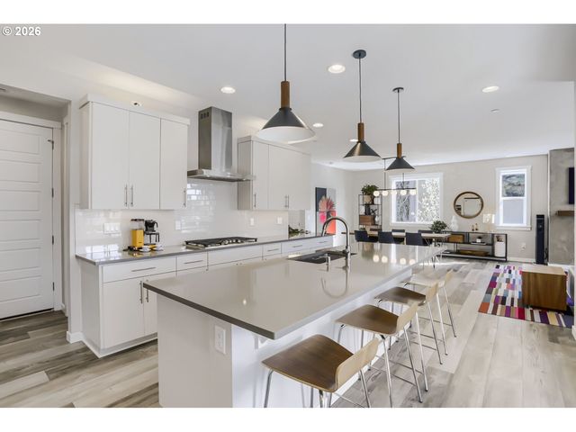 9957 Sw 173RD Ave, Beaverton, OR 97007