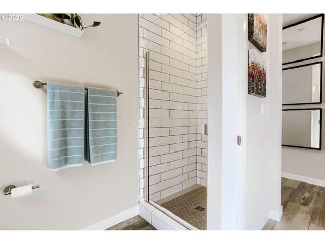 9957 Sw 173RD Ave, Beaverton, OR 97007