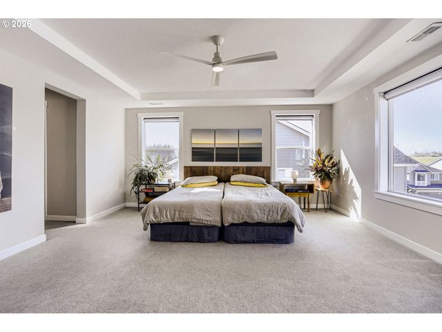 9957 Sw 173RD Ave, Beaverton, OR 97007