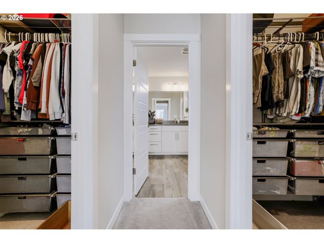 9957 Sw 173RD Ave, Beaverton, OR 97007