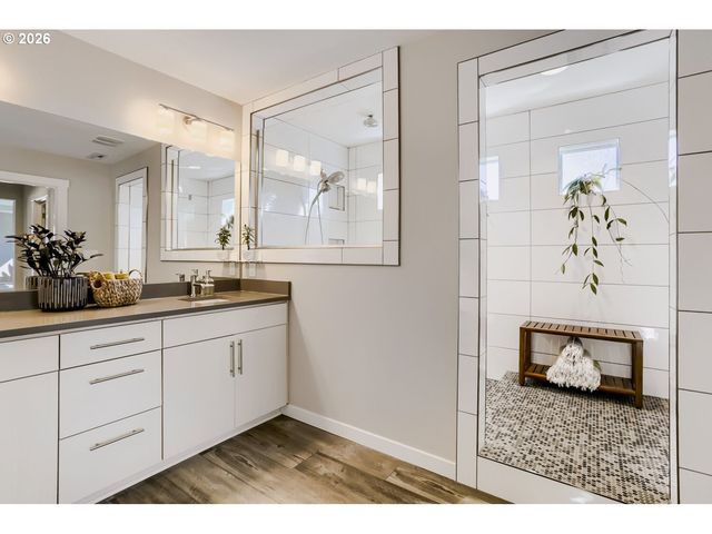 9957 Sw 173RD Ave, Beaverton, OR 97007