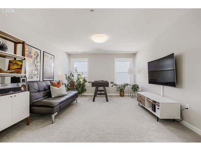 9957 Sw 173RD Ave, Beaverton, OR 97007