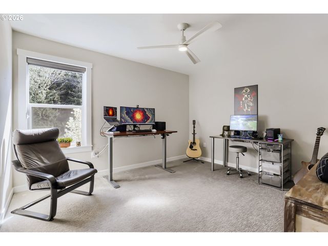 9957 Sw 173RD Ave, Beaverton, OR 97007