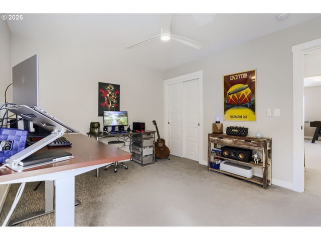 9957 Sw 173RD Ave, Beaverton, OR 97007