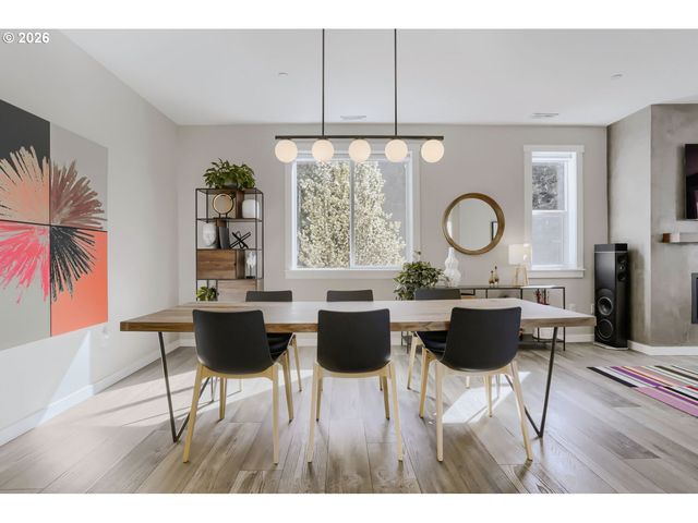 9957 Sw 173RD Ave, Beaverton, OR 97007