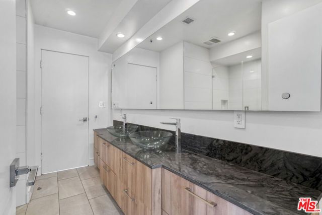 1445 N Martel Avenue, Los Angeles, CA 90046