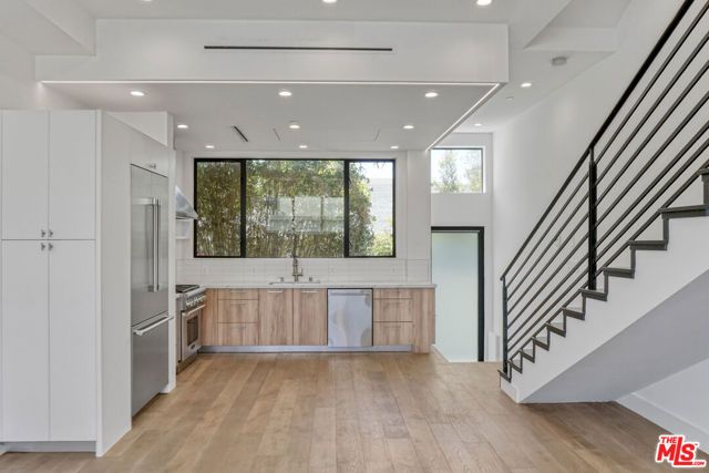 1445 N Martel Avenue, Los Angeles, CA 90046