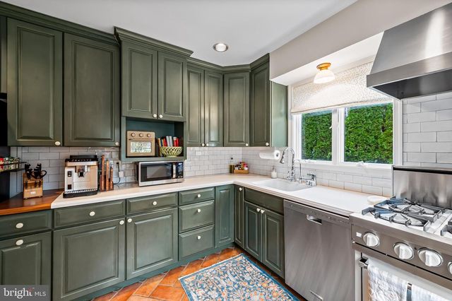 5700 GREENLEAF RD, Baltimore, MD 21210