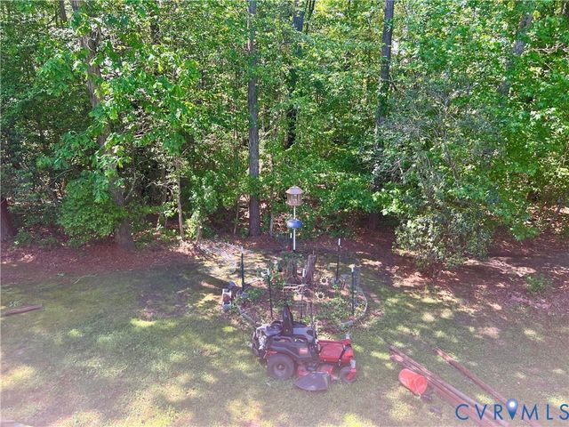 6300 Oak Arbor Ct, Chester, VA 23831