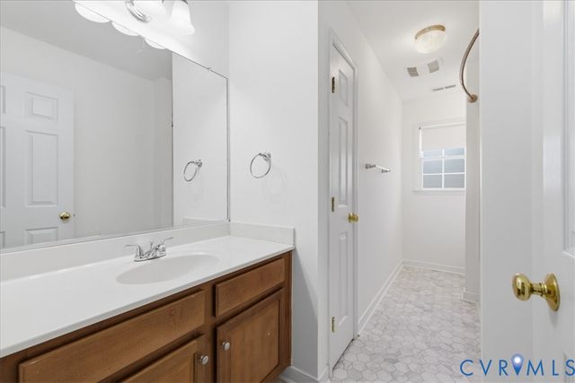 6300 Oak Arbor Ct, Chester, VA 23831