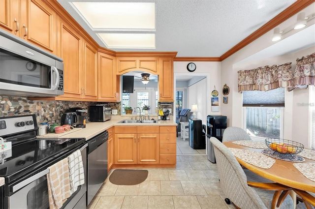 2913 LONGBROOKE WAY, Clearwater, FL 33760