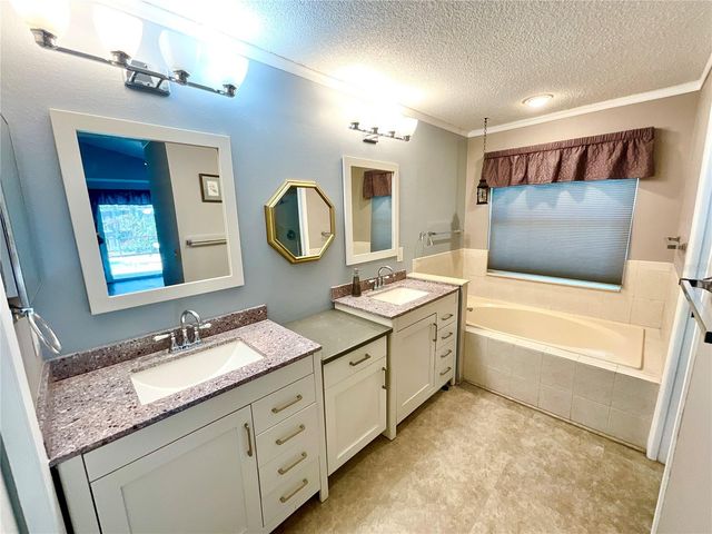 2913 LONGBROOKE WAY, Clearwater, FL 33760
