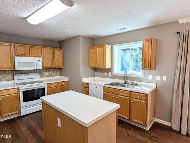 312 Brierridge Drive, Apex, NC 27502