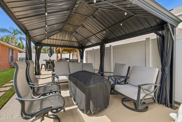 1951 WAGES WAY Way S, Jacksonville, FL 32218
