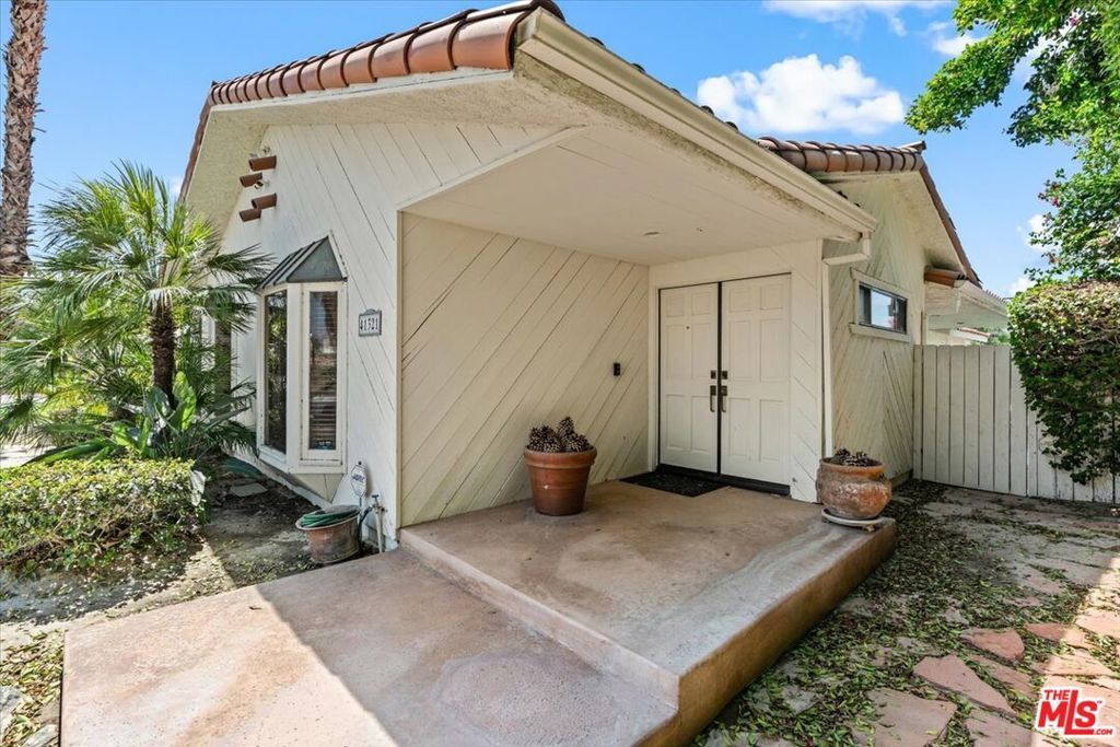 Image 10 of property listing at 41321 Jamaica Sands Drive, Bermuda Dunes, CA 92203
