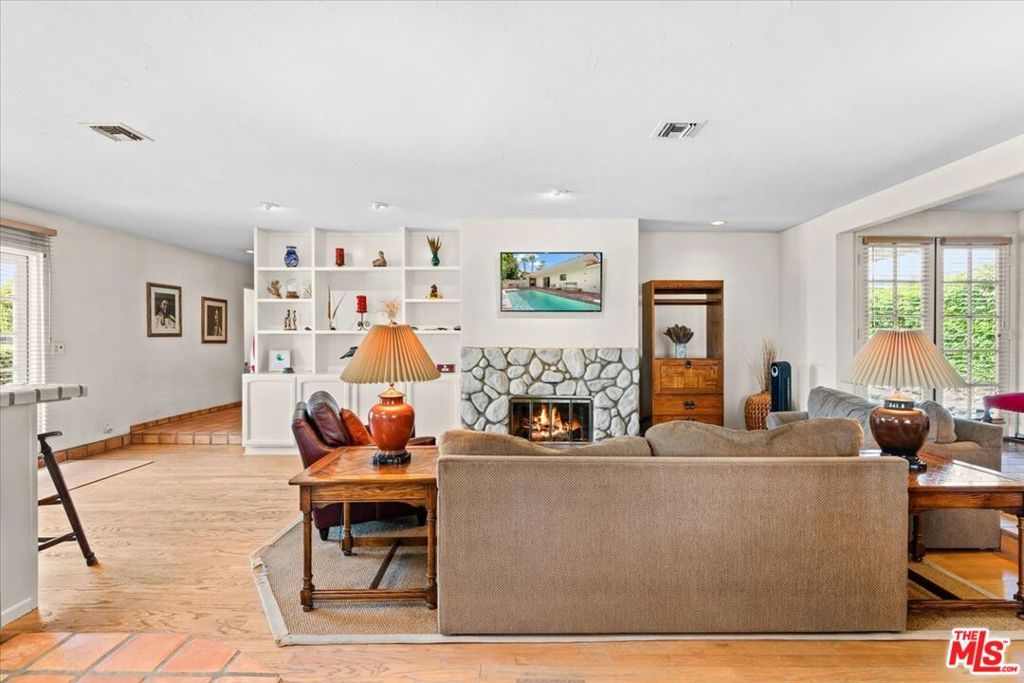 Image 12 of property listing at 41321 Jamaica Sands Drive, Bermuda Dunes, CA 92203